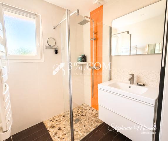 Maison 6 pièce(s) 4 chambre(s) 130 m²