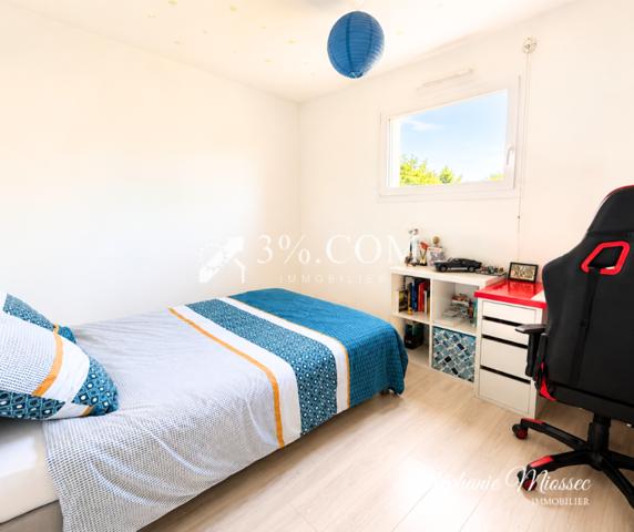Maison 6 pièce(s) 4 chambre(s) 130 m²