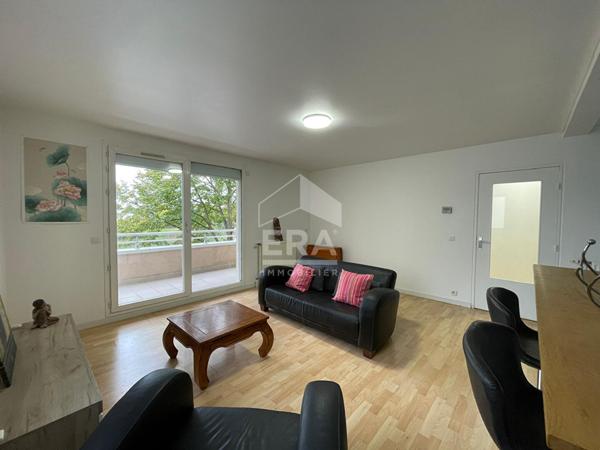 Location F3 meublé -67 m² - Vue lac Villaroy - Centre Guyancourt