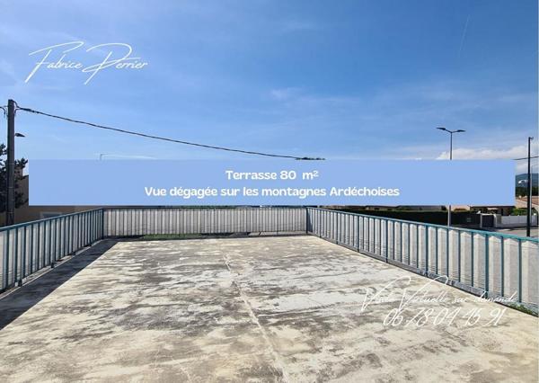 Maison de 328m²  possibilité de 2 logements sur 3 niveaux à Montélimar