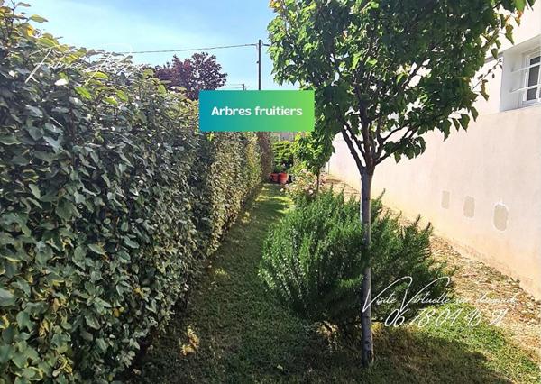 Maison de 328m²  possibilité de 2 logements sur 3 niveaux à Montélimar