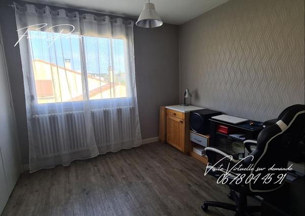 Maison de 328m²  possibilité de 2 logements sur 3 niveaux à Montélimar