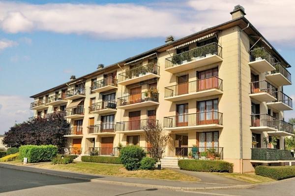 Parking / box Bois D Arcy 12.075 m2