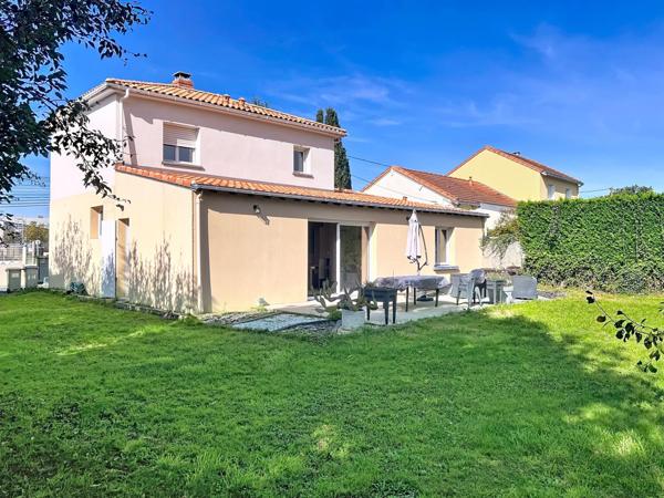 Maison familiale lumineuse, jardin sans vis-à-vis