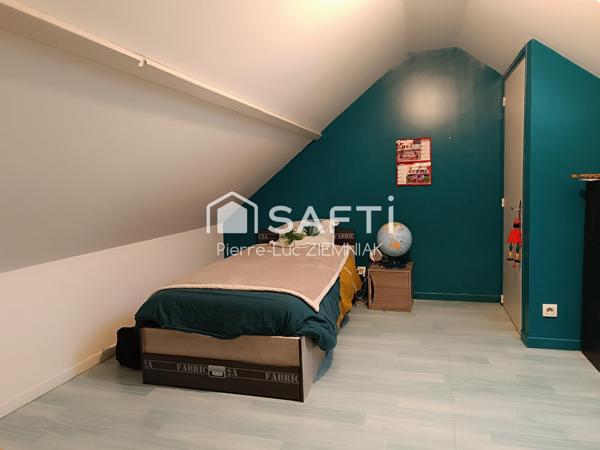 Maison familiale 4 chambres à Arquenay (53170)