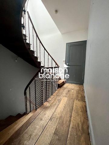 Maison  7 pièce(s) 175 m2
