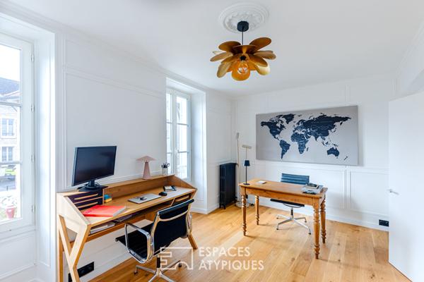 L’Élégance Mansart et son Jardin de pierre ; Coeur Historique de Maule