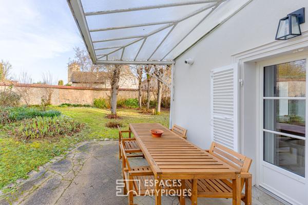 L’Élégance Mansart et son Jardin de pierre ; Coeur Historique de Maule