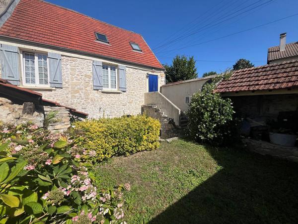 Maison Fontenay Saint Pere 6 pièce(s) 158 m2, sous-sol, jardin.