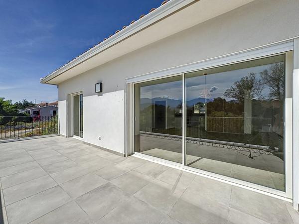 Ghisonaccia (20240) Appartement Neuf Grand T3 à Ghisonaccia