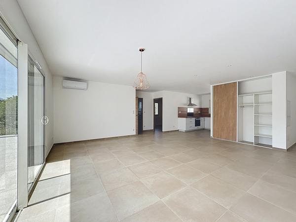 Ghisonaccia (20240) Appartement Neuf Grand T3 à Ghisonaccia