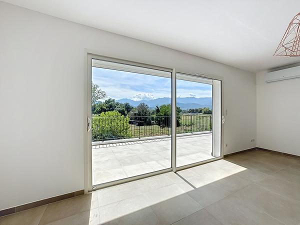Ghisonaccia (20240) Appartement Neuf Grand T3 à Ghisonaccia