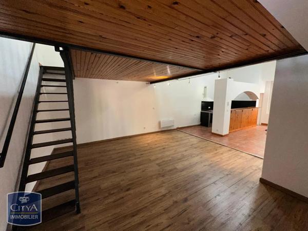 Appartement à louer 1 pièce 54m² Carcassonne (11000)