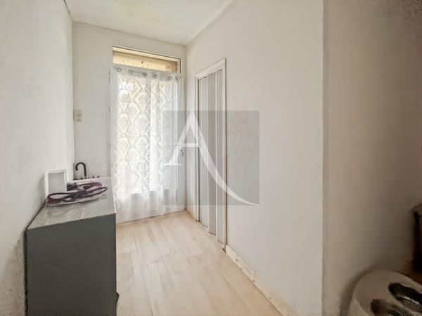 A vendre maison plain-pied, trois chambres.