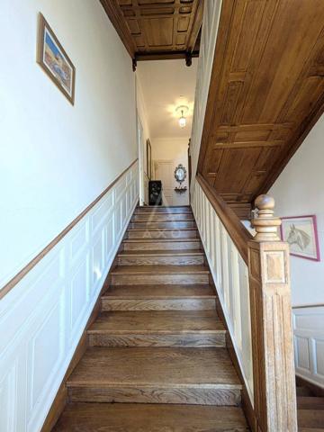 Superbe Maison de Maître de 1910  12 Pièces avec Beau Terrain Arboré