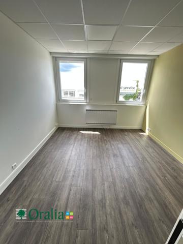 Local commercial · Location Caluire (69300)