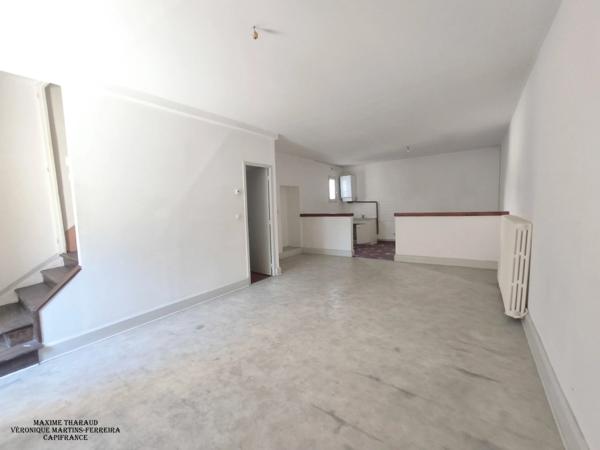 IMMEUBLE DE RAPPORT – CENTRE-VILLE DE VIERZON (18100) – 10 LOTS – FORTE RENTABILITÉ POTENTIELLE