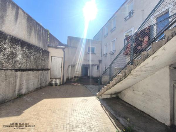 IMMEUBLE DE RAPPORT – CENTRE-VILLE DE VIERZON (18100) – 10 LOTS – FORTE RENTABILITÉ POTENTIELLE