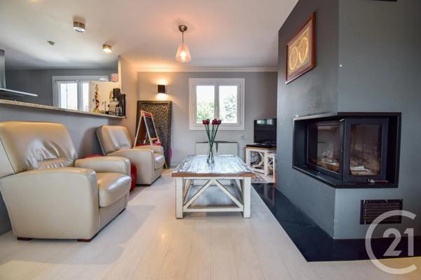 Maison à vendre  9 pièces - 180,34 m 2   MISERIEUX  - 01