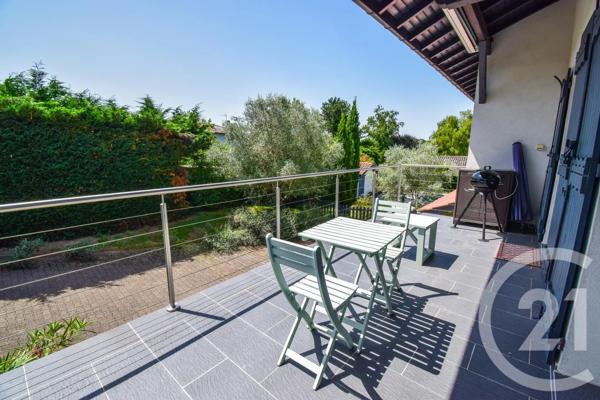 Maison à vendre  9 pièces - 180,34 m 2   MISERIEUX  - 01