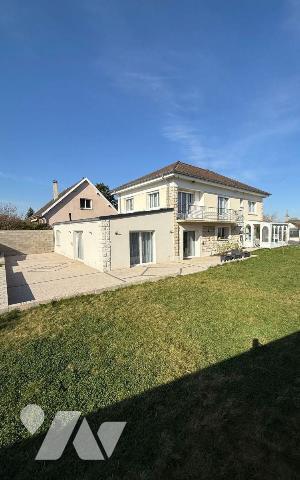 Saint-Memmie - A vendre - Maison familiale de 225 m² entièrement rénovée rare sur le secteur 
...