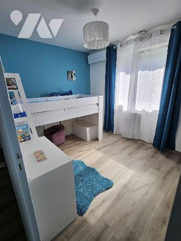 Saint-Memmie - A vendre - Maison familiale de 225 m² entièrement rénovée rare sur le secteur 
...