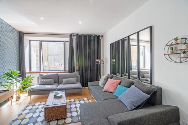 Poitiers (86000) APPARTEMENT 99 M2 RUE GAMBETTA AVEC TERRASSE +JACUZZI ET REVENUS AIRBNB !