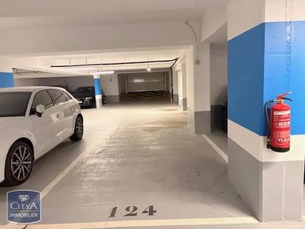 Parking à louer