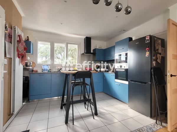 Maison
         4 pièces
        - 96 m² 319 000 € *