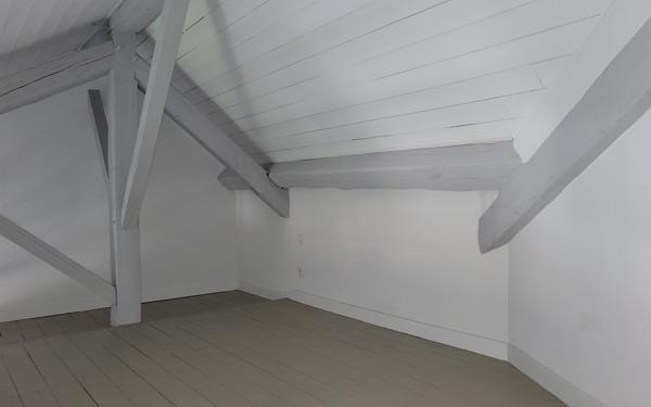 Appartement à louer    1 pièce •  Agen