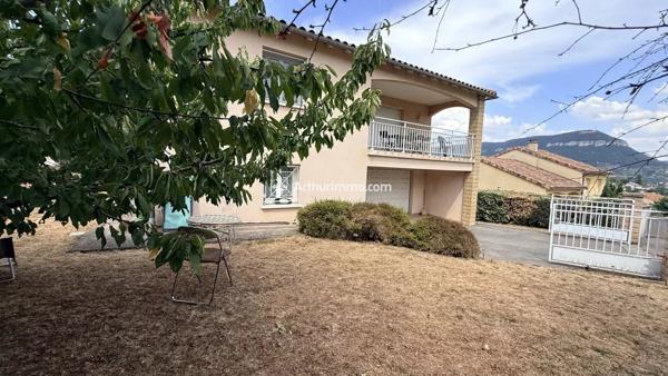 Vente                                                      Maison
                        
                     6 pièces                      184 m2                     à Millau