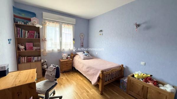 Vente                                                      Maison
                        
                     6 pièces                      184 m2                     à Millau