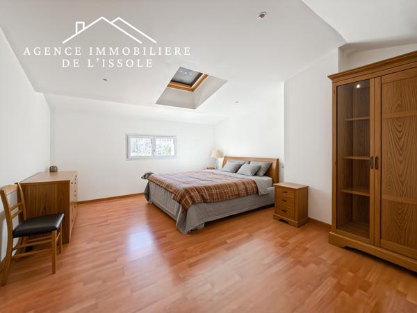 Brignoles (83170) Maison 165m², 4 chambres, piscine, garage. Proche commodités