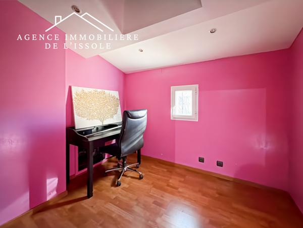 Brignoles (83170) Maison 165m², 4 chambres, piscine, garage. Proche commodités