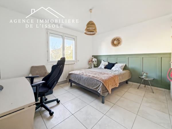 Brignoles (83170) Maison 165m², 4 chambres, piscine, garage. Proche commodités