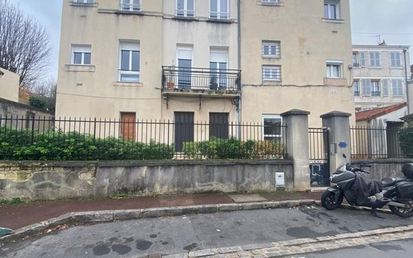 Appartement à louer    2 pièces • 44 m2 Rueil-Malmaison