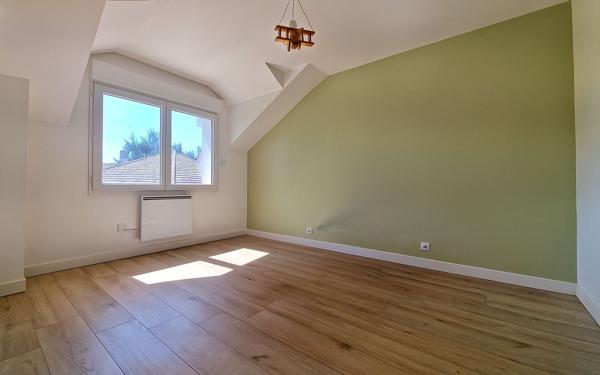 Maison à vendre    6 pièces • 154,17 m2 Villiers-sur-Marne
