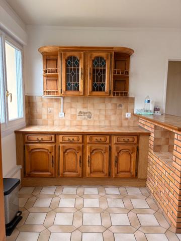 A LOUER APPARTEMENT  DEUX CHAMBRES A HARLY 02100