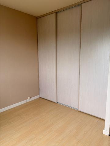 A LOUER APPARTEMENT  DEUX CHAMBRES A HARLY 02100