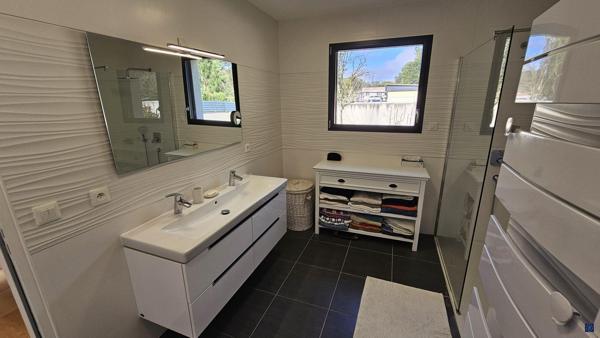 Villa de 169m² avec piscine
