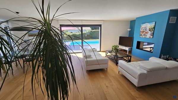 Villa de 169m² avec piscine