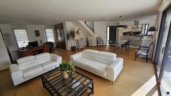 Villa de 169m² avec piscine