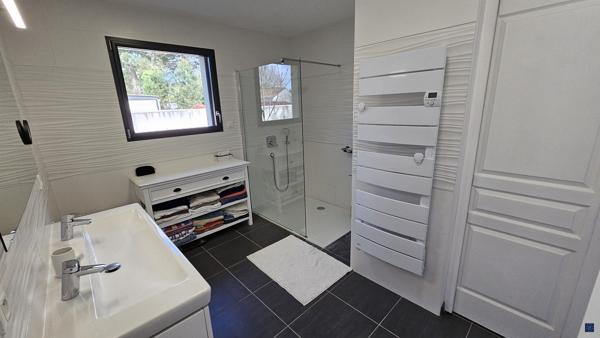 Villa de 169m² avec piscine