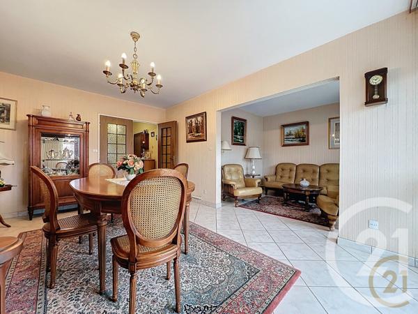 Appartement F4 à vendre  4 pièces - 75,19 m2 SOCHAUX - 25
