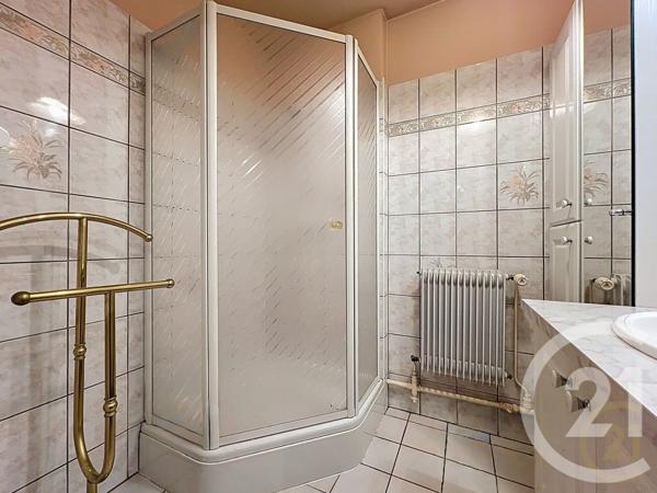 Appartement F4 à vendre  4 pièces - 75,19 m2 SOCHAUX - 25