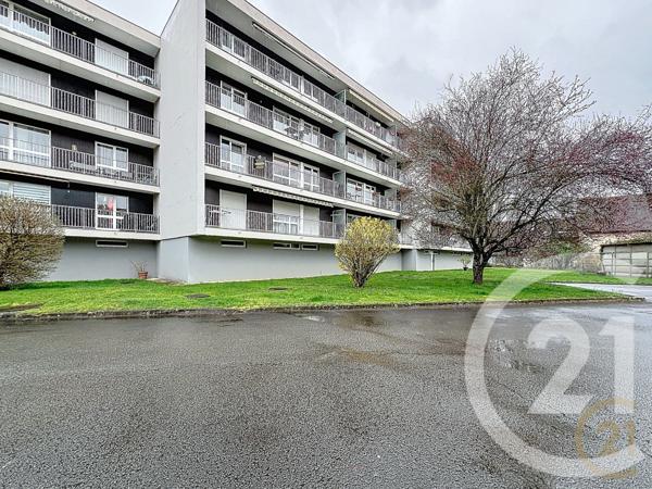 Appartement F4 à vendre  4 pièces - 75,19 m2 SOCHAUX - 25