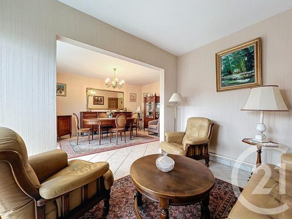 Appartement F4 à vendre  4 pièces - 75,19 m2 SOCHAUX - 25