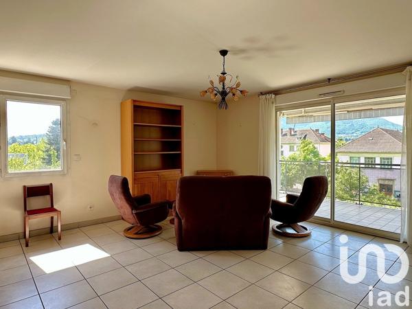 Appartement 3 pièces de 69 m² à Chambéry (73000)