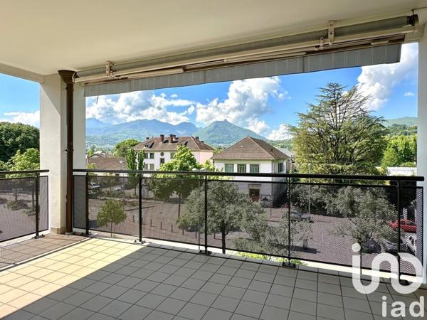 Appartement 3 pièces de 69 m² à Chambéry (73000)