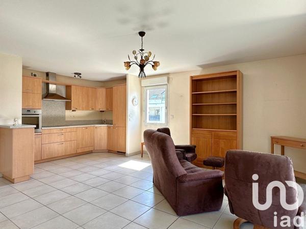 Appartement 3 pièces de 69 m² à Chambéry (73000)